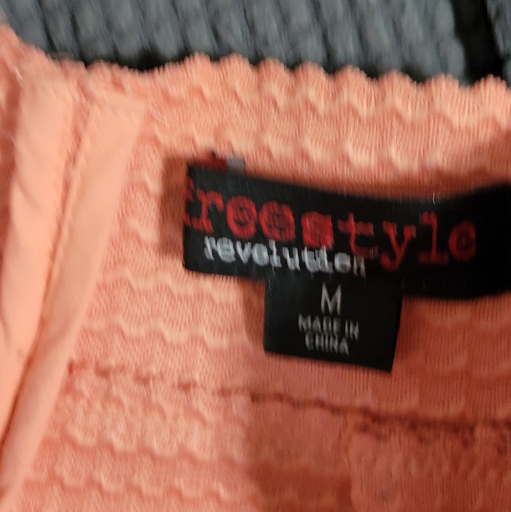 Free style revolution woman's skirt - Picture 2 of 4
